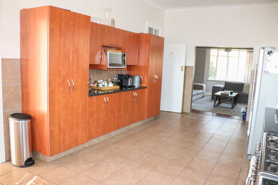 To Let 3 Bedroom Property for Rent in Orange Grove Gauteng