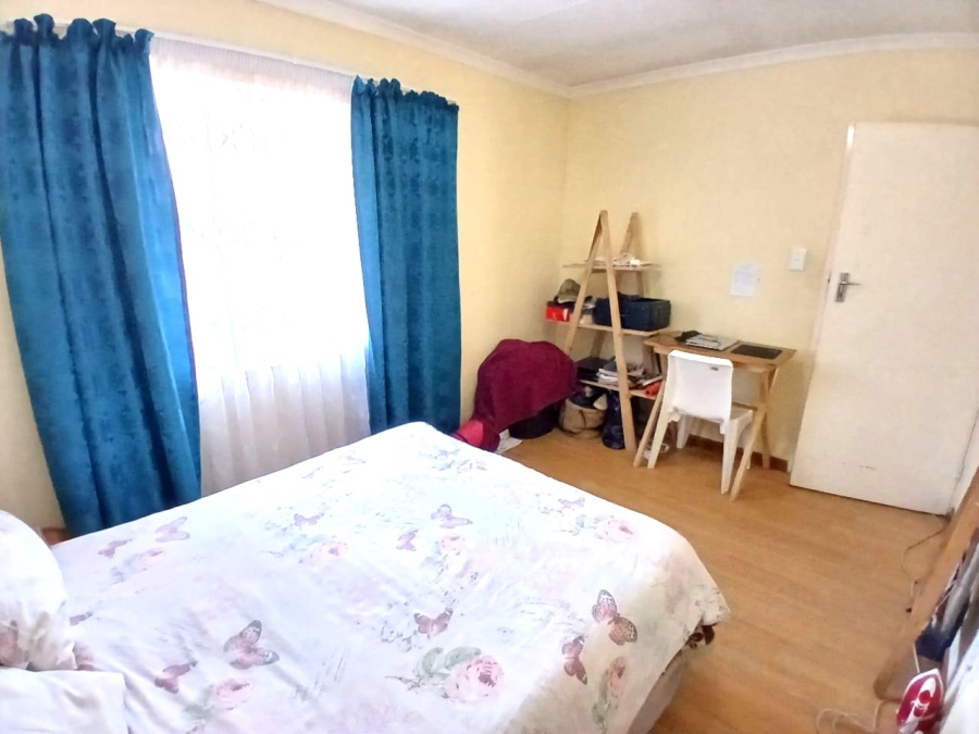 3 Bedroom Property for Sale in Windmill Park Gauteng