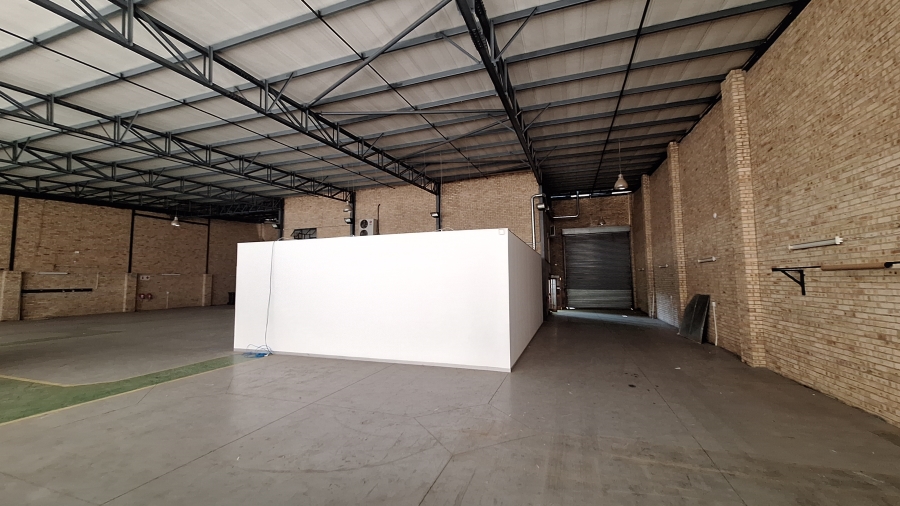 To Let commercial Property for Rent in North Riding Gauteng