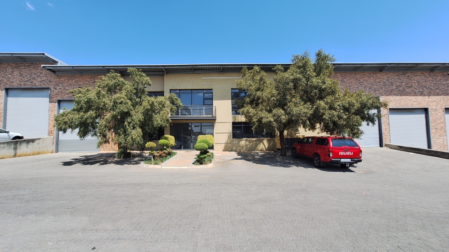 To Let commercial Property for Rent in North Riding Gauteng