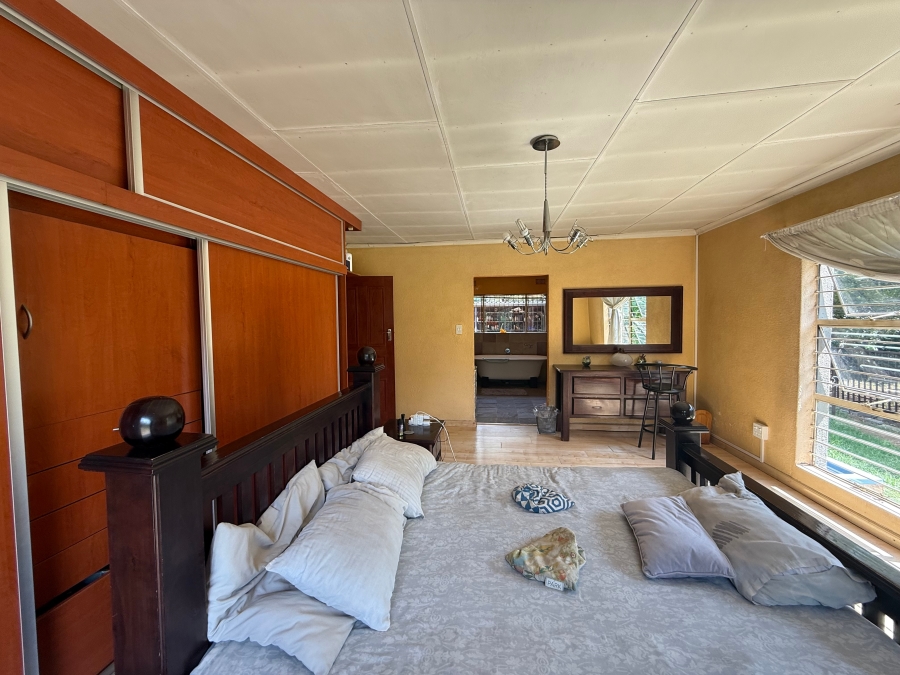 5 Bedroom Property for Sale in Brackenhurst Gauteng