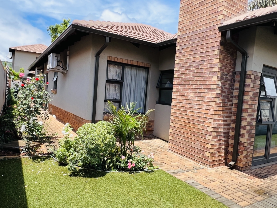 3 Bedroom Property for Sale in Annlin Gauteng