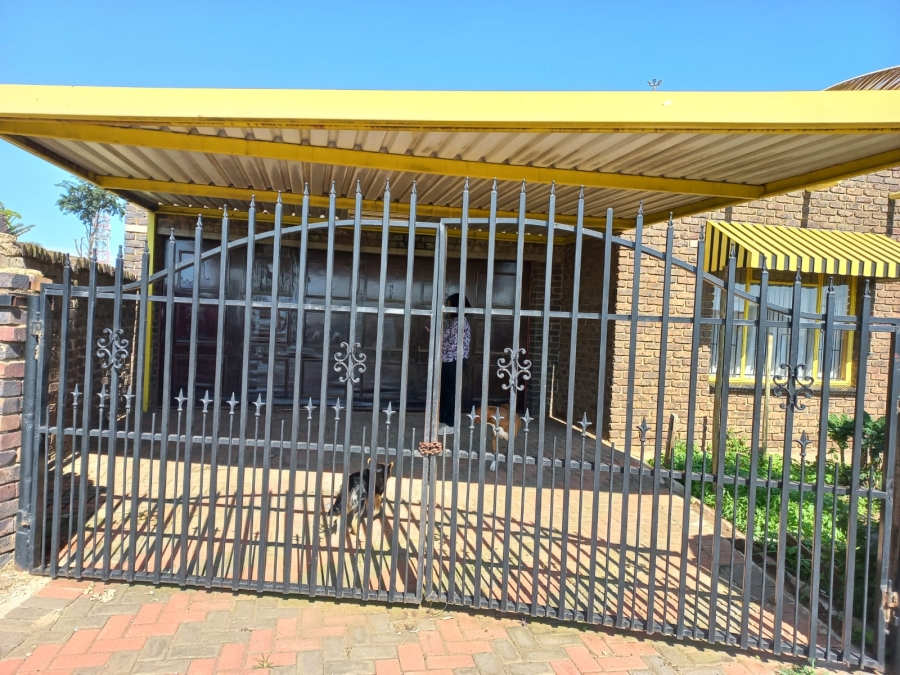 To Let 3 Bedroom Property for Rent in Geluksdal Gauteng