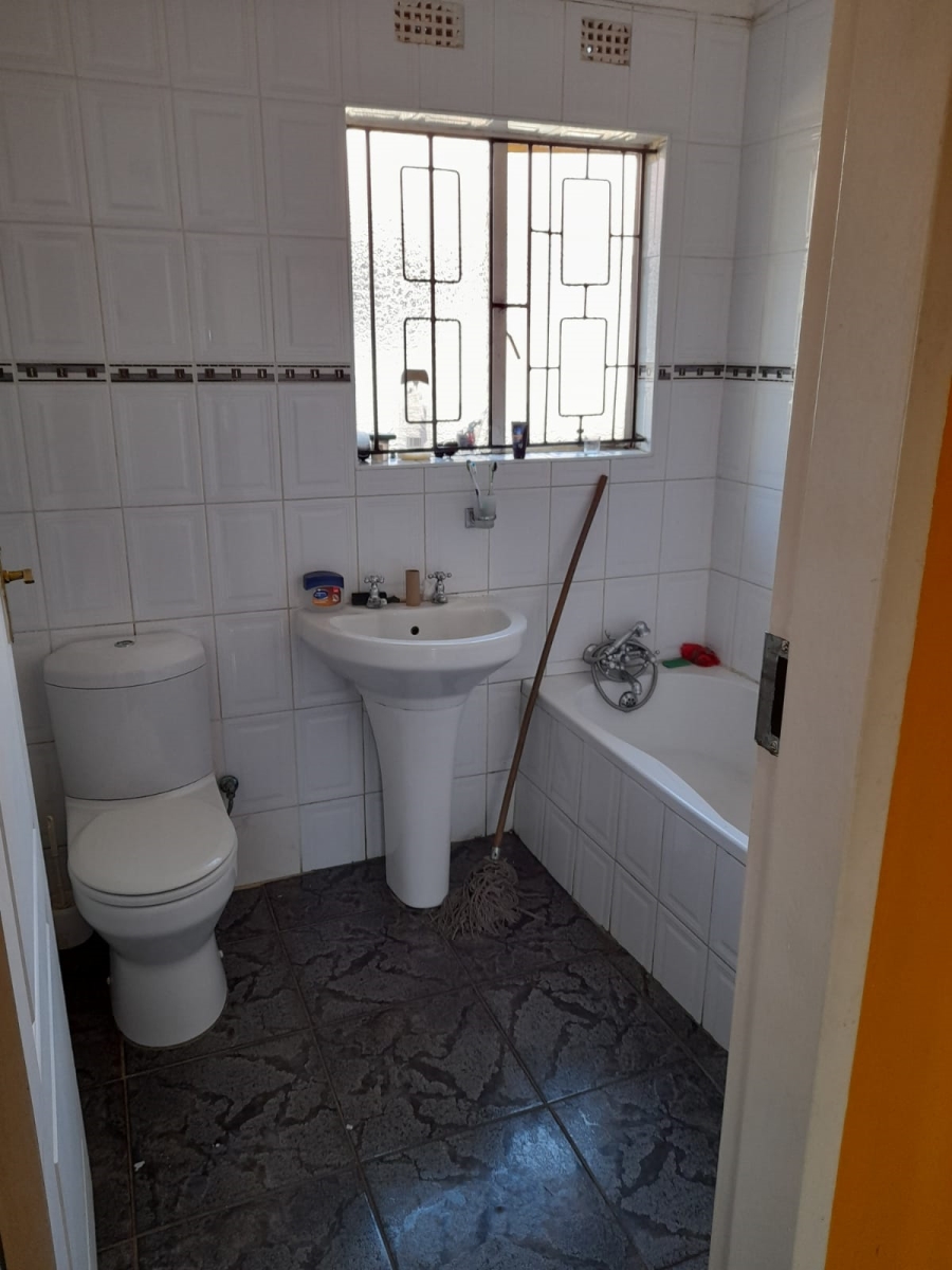 To Let 3 Bedroom Property for Rent in Geluksdal Gauteng