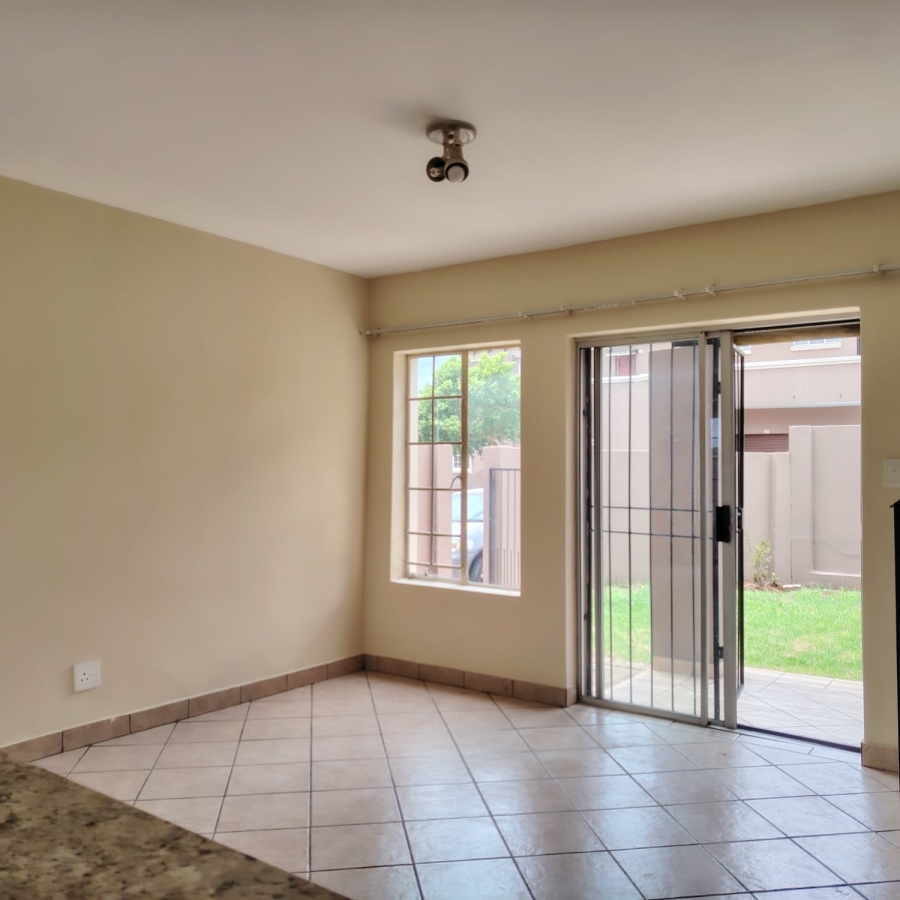 2 Bedroom Property for Sale in Halfway Gardens Gauteng