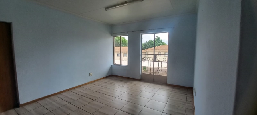 To Let 2 Bedroom Property for Rent in Ferndale Gauteng