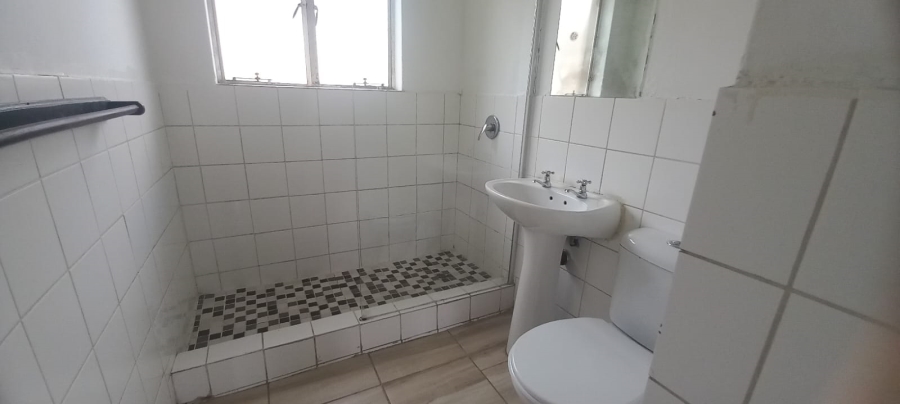 To Let 2 Bedroom Property for Rent in Ferndale Gauteng