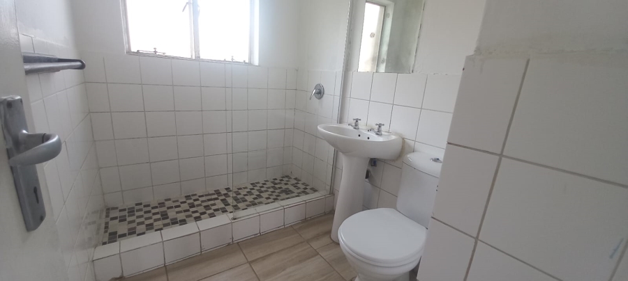 To Let 2 Bedroom Property for Rent in Ferndale Gauteng