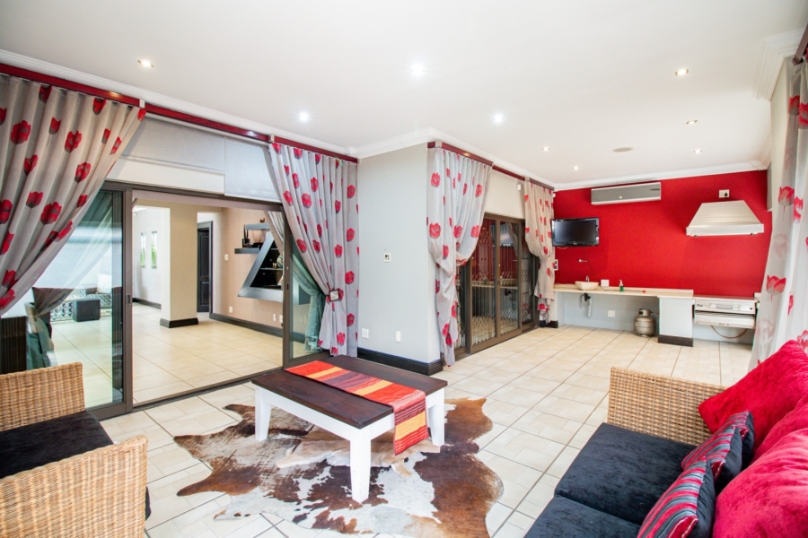 6 Bedroom Property for Sale in Sunward Park Gauteng