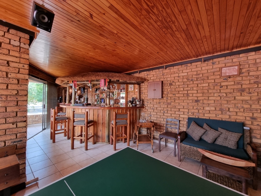 6 Bedroom Property for Sale in Sunward Park Gauteng