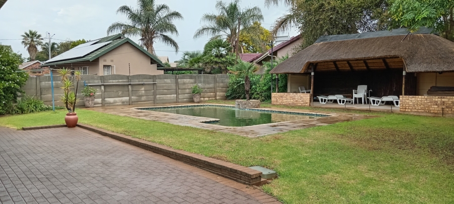 3 Bedroom Property for Sale in Edelweiss Gauteng