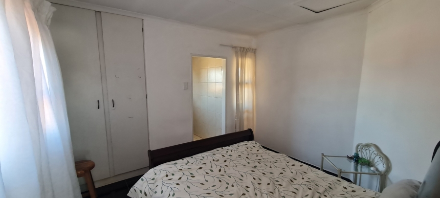 To Let 4 Bedroom Property for Rent in Sonneveld Gauteng