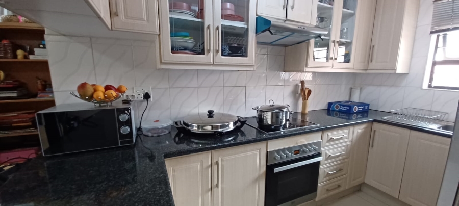 2 Bedroom Property for Sale in Bedfordview Gauteng