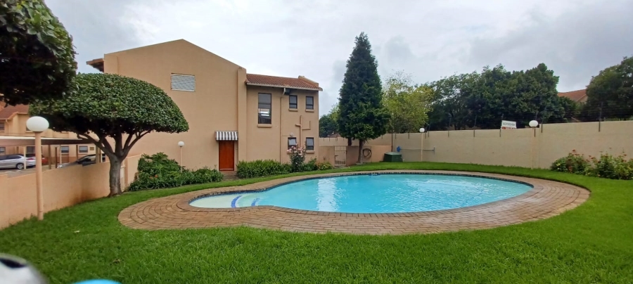 2 Bedroom Property for Sale in Bedfordview Gauteng