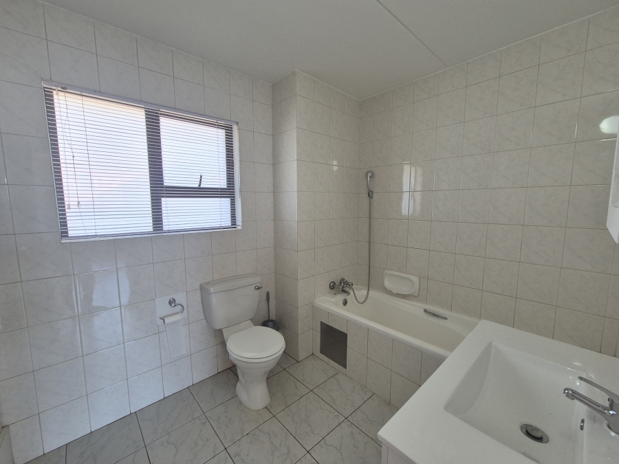 2 Bedroom Property for Sale in Bedfordview Gauteng