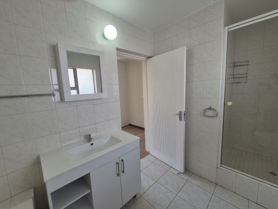 2 Bedroom Property for Sale in Bedfordview Gauteng