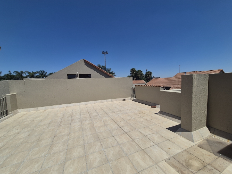 2 Bedroom Property for Sale in Bedfordview Gauteng