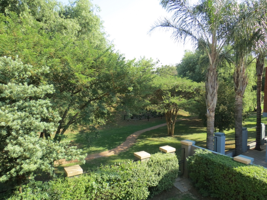 3 Bedroom Property for Sale in Greenstone Hill Gauteng