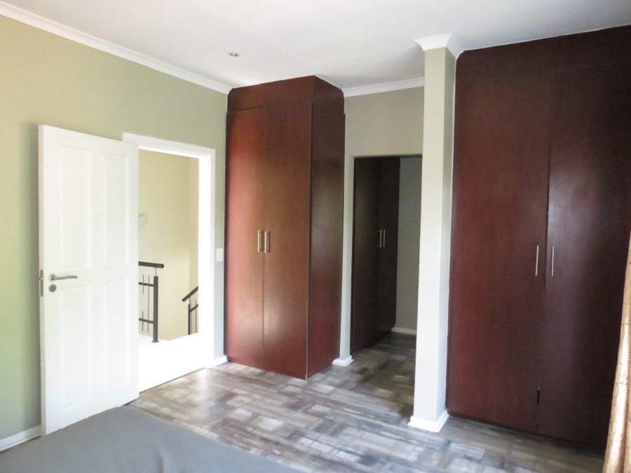 3 Bedroom Property for Sale in Greenstone Hill Gauteng