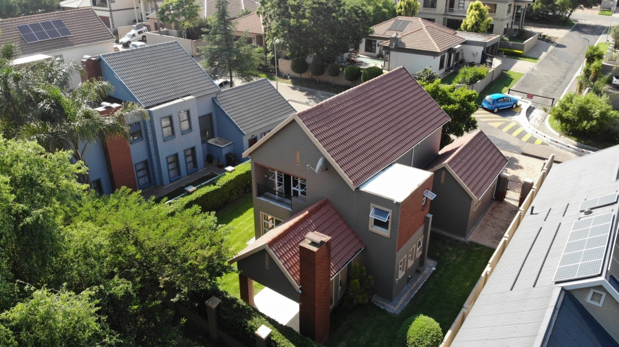 3 Bedroom Property for Sale in Greenstone Hill Gauteng