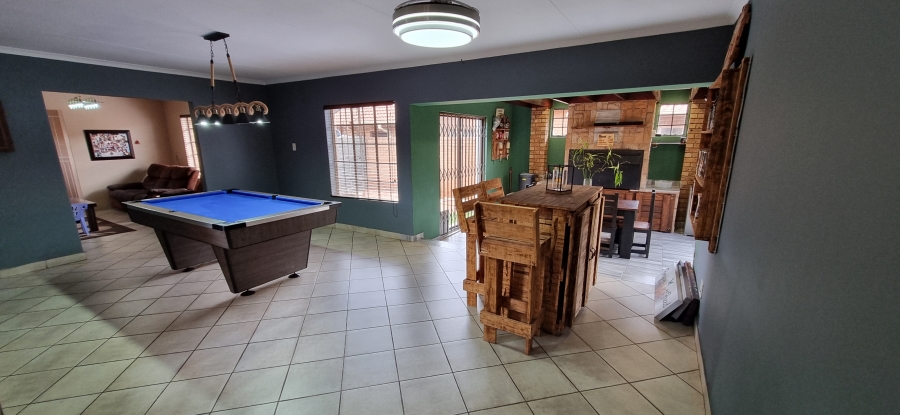 3 Bedroom Property for Sale in Wierda Park Gauteng