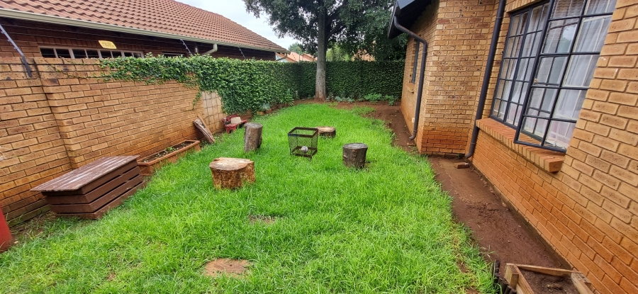 3 Bedroom Property for Sale in Wierda Park Gauteng