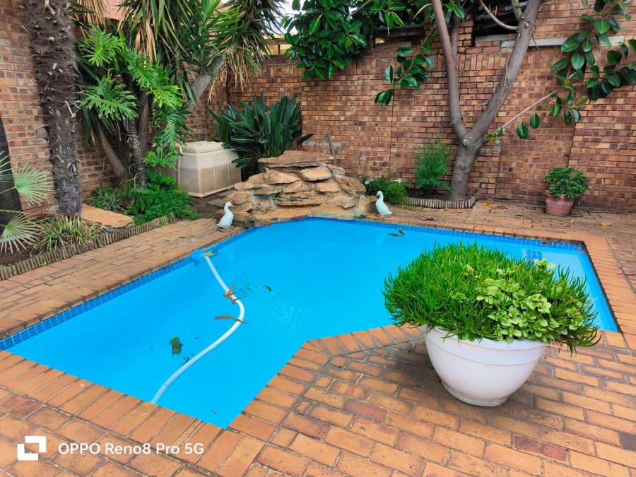 3 Bedroom Property for Sale in Eden Glen Gauteng