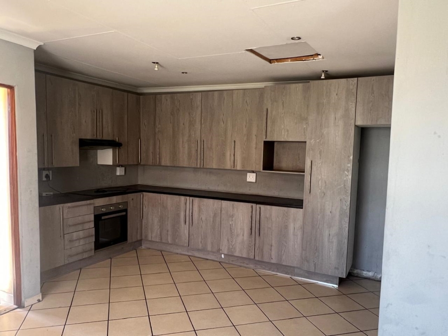 2 Bedroom Property for Sale in Klipfontein View Gauteng