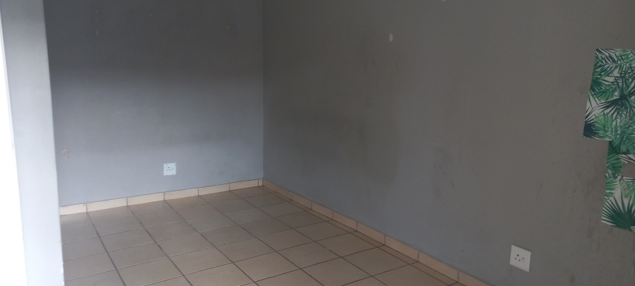 2 Bedroom Property for Sale in Klipfontein View Gauteng