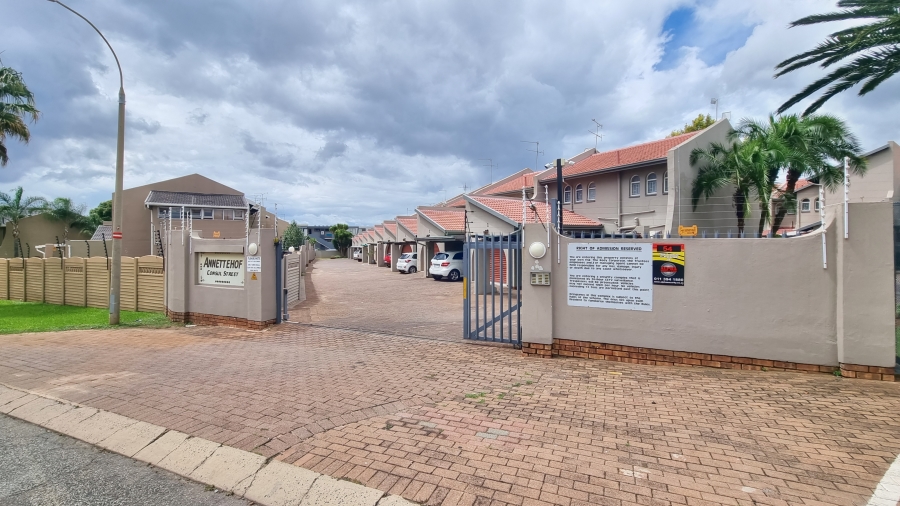 3 Bedroom Property for Sale in Glen Marais Gauteng