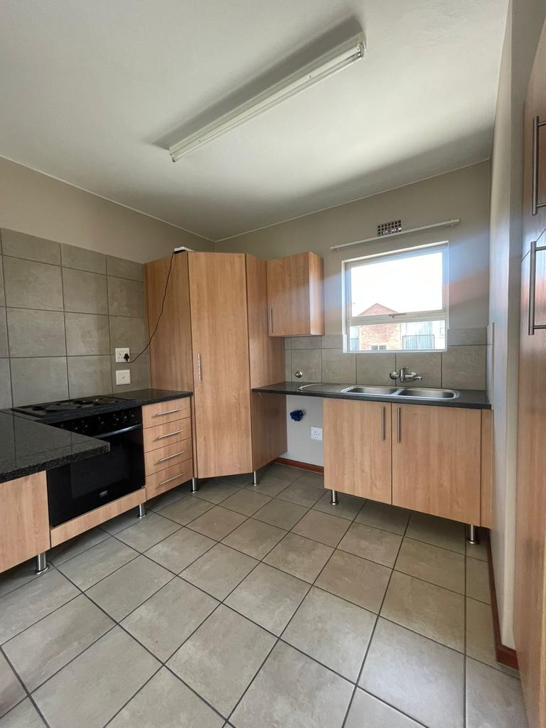 To Let 2 Bedroom Property for Rent in Kosmosdal Gauteng