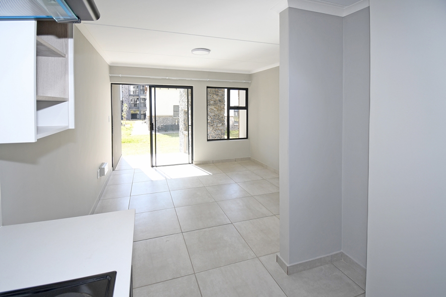 To Let 2 Bedroom Property for Rent in Glen Marais Gauteng