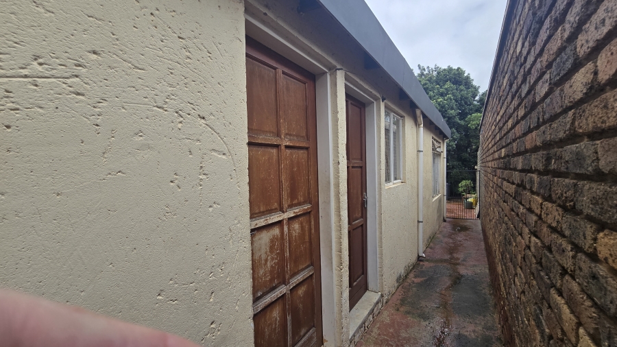 5 Bedroom Property for Sale in Garsfontein Gauteng