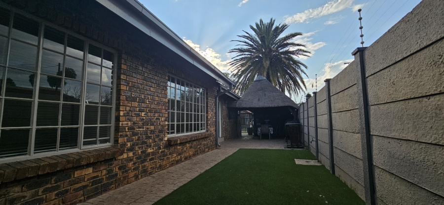 3 Bedroom Property for Sale in Risiville Gauteng