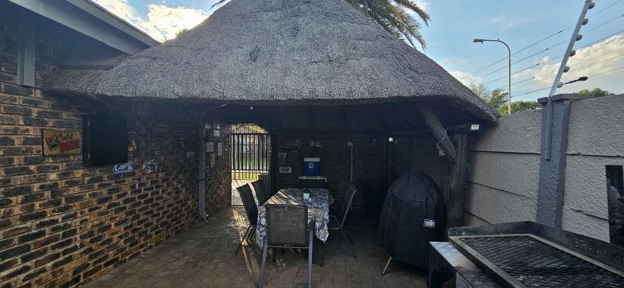 3 Bedroom Property for Sale in Risiville Gauteng