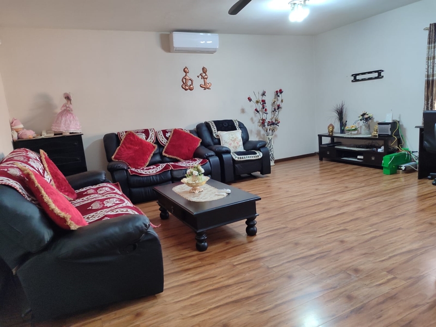 To Let 4 Bedroom Property for Rent in Noordwyk Gauteng