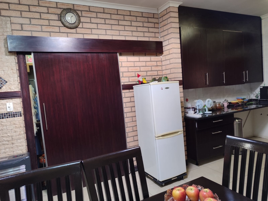 To Let 4 Bedroom Property for Rent in Noordwyk Gauteng