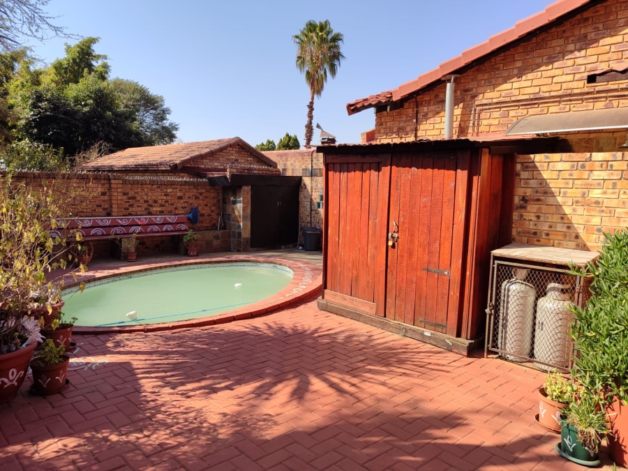 To Let 4 Bedroom Property for Rent in Noordwyk Gauteng