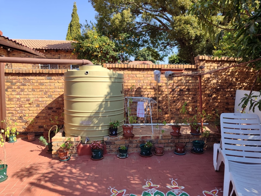 To Let 4 Bedroom Property for Rent in Noordwyk Gauteng