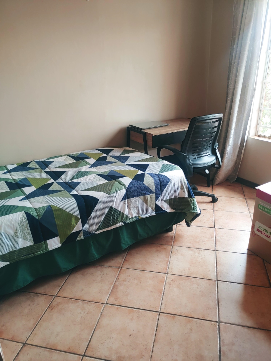 To Let 2 Bedroom Property for Rent in Eco Park Gauteng