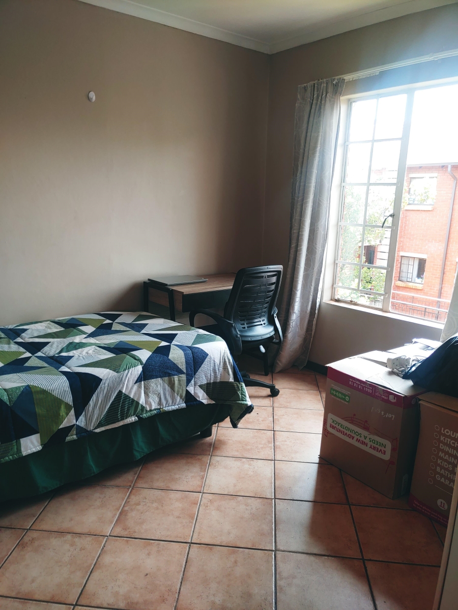 To Let 2 Bedroom Property for Rent in Eco Park Gauteng