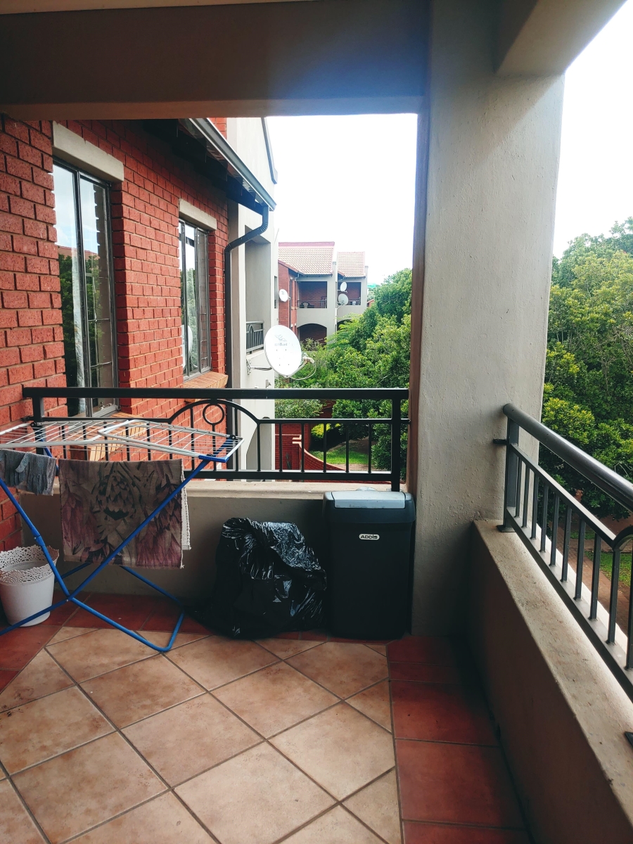 To Let 2 Bedroom Property for Rent in Eco Park Gauteng