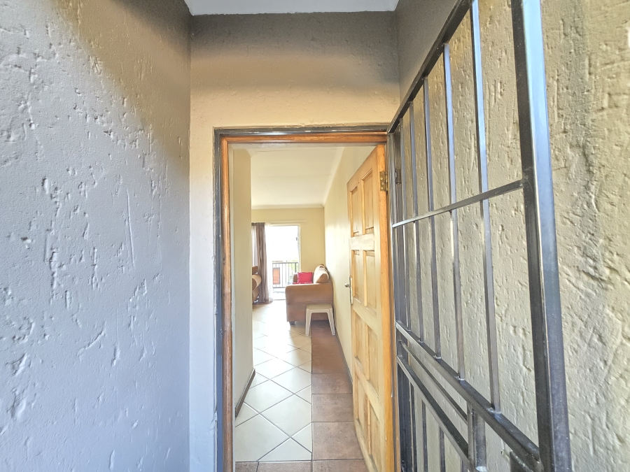 2 Bedroom Property for Sale in Wilgeheuwel Gauteng