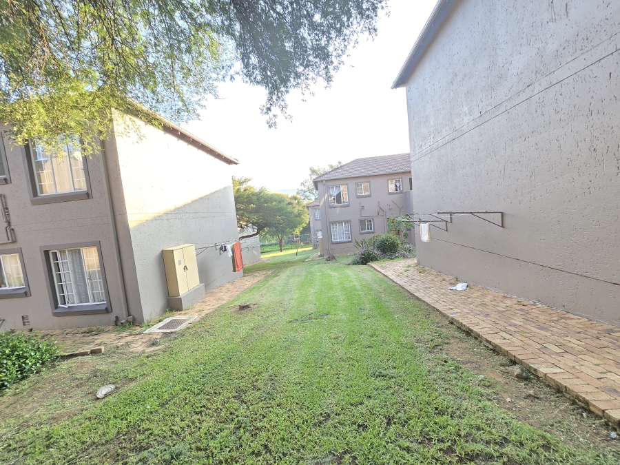 2 Bedroom Property for Sale in Wilgeheuwel Gauteng