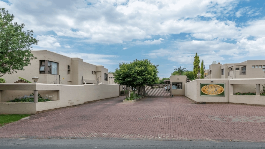 2 Bedroom Property for Sale in Sunninghill Gauteng