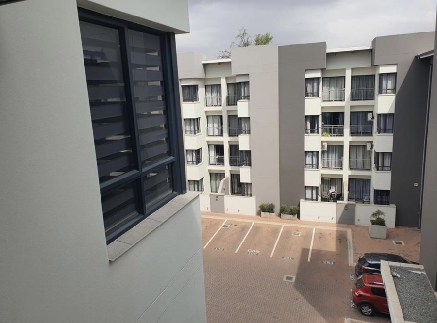 1 Bedroom Property for Sale in Rivonia Gauteng