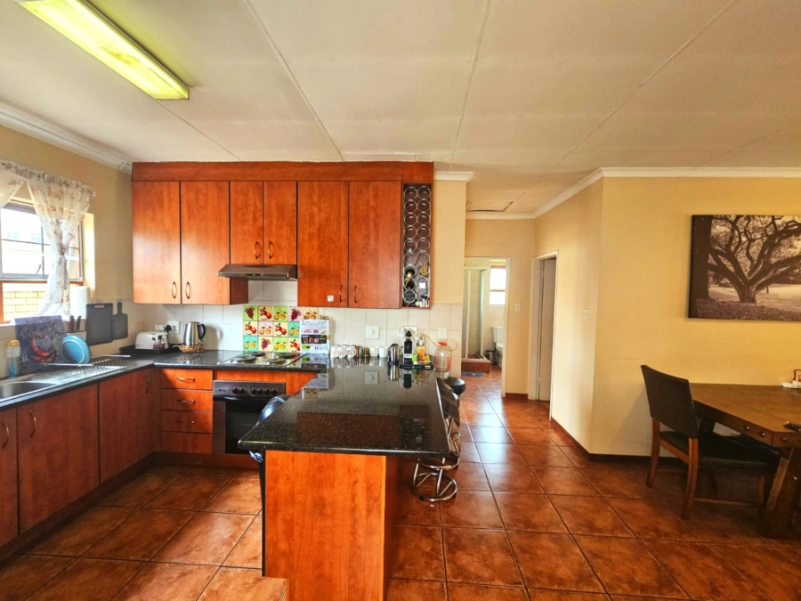 To Let 2 Bedroom Property for Rent in Equestria Gauteng