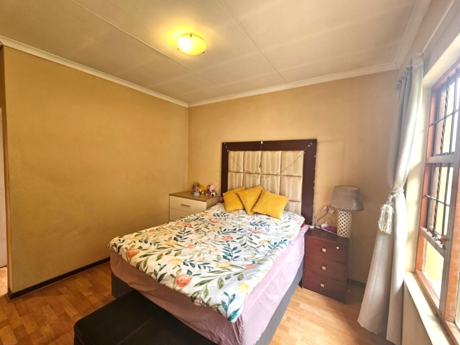 To Let 2 Bedroom Property for Rent in Equestria Gauteng