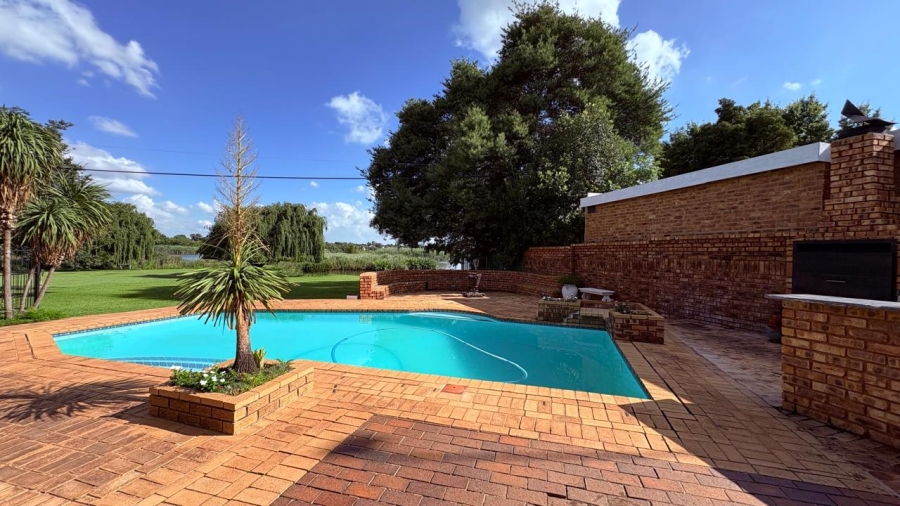 3 Bedroom Property for Sale in Dalpark Ext 1 Gauteng