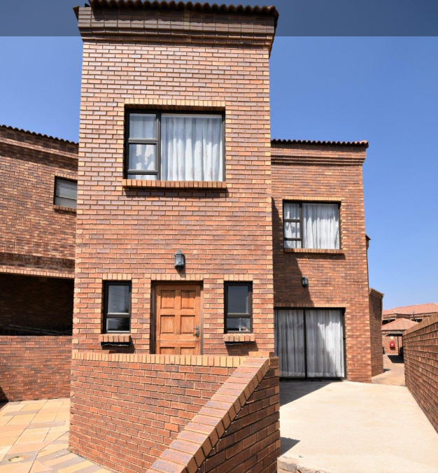 3 Bedroom Property for Sale in Liefde en Vrede Gauteng